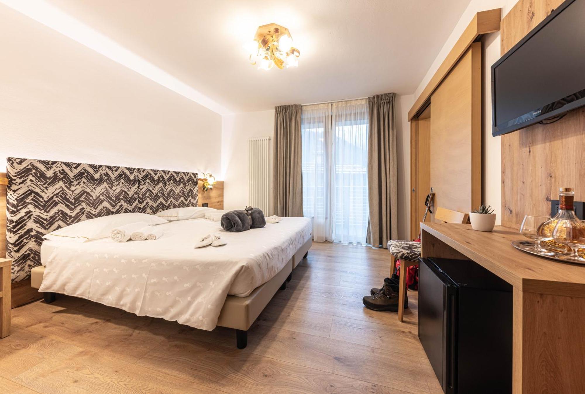 Hotel La Perla Andalo Ngoại thất bức ảnh