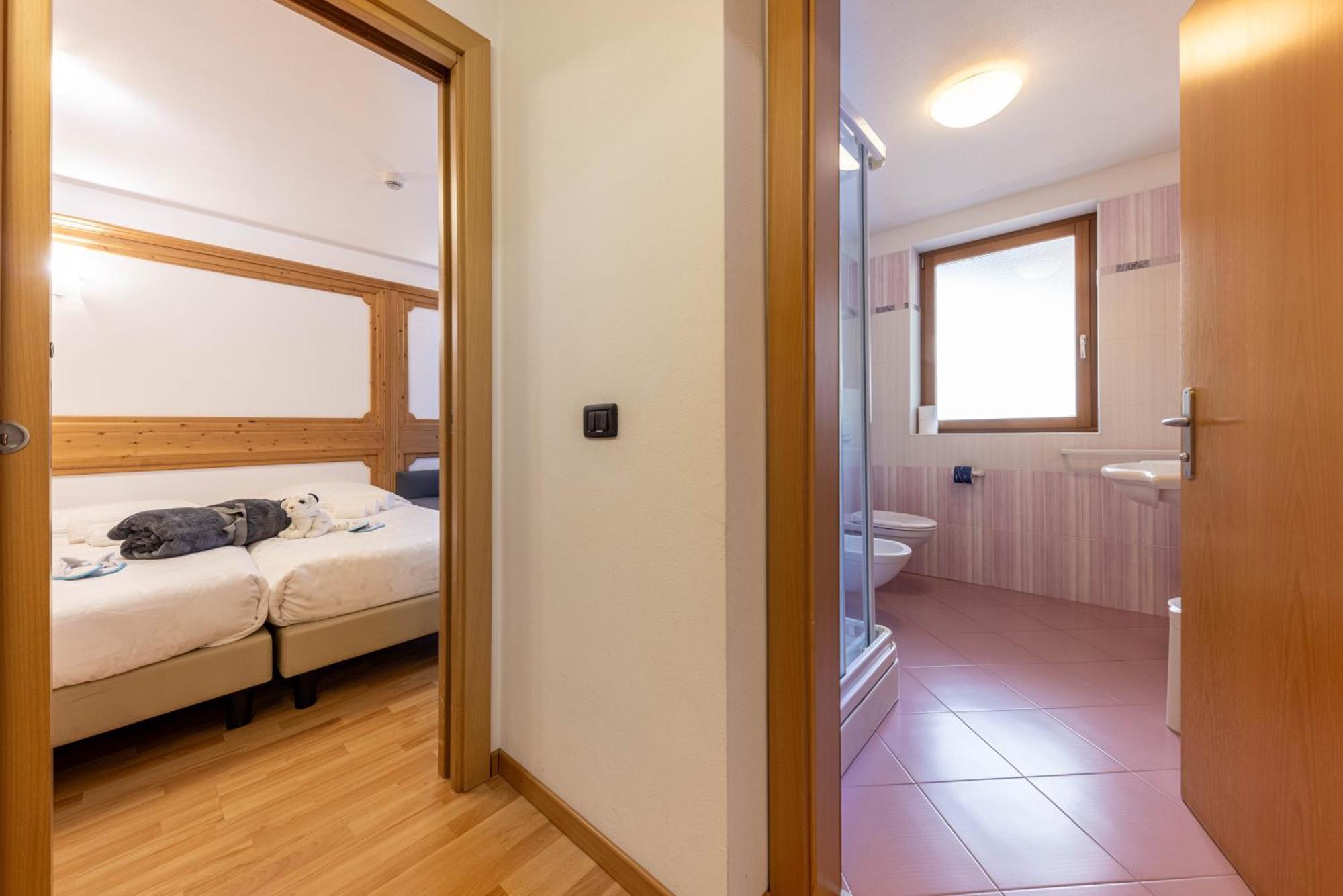 Hotel La Perla Andalo Ngoại thất bức ảnh