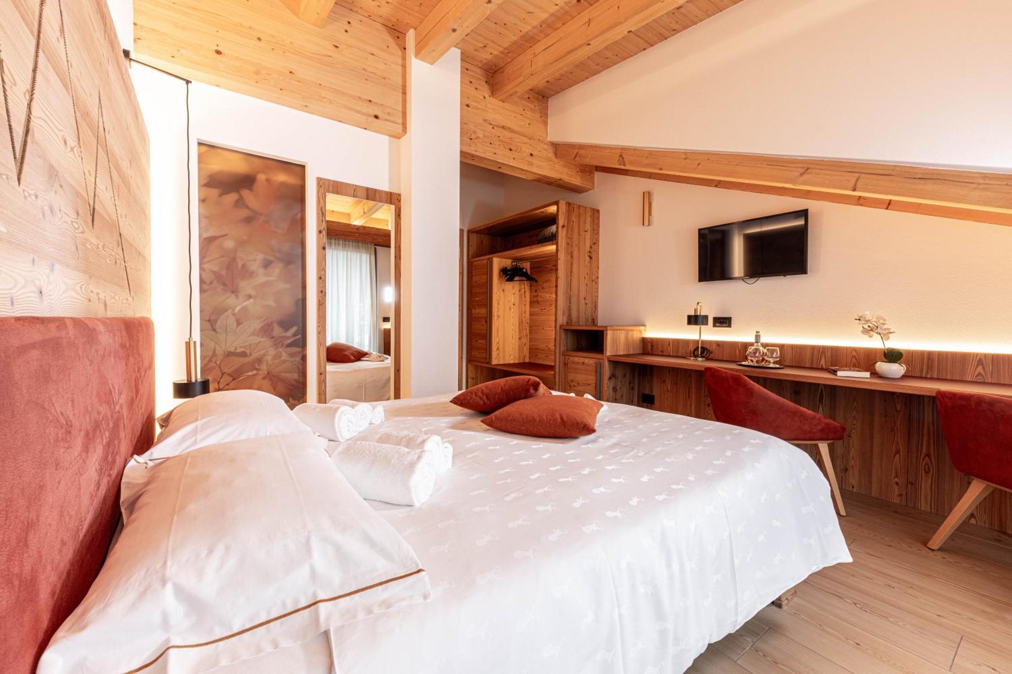Hotel La Perla Andalo Ngoại thất bức ảnh